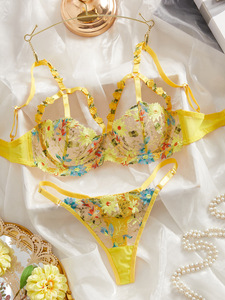 Ensemble de lingerie sexy pour femmes, transparent, brodé de fleurs, en maille, avec soutien-gorge à armatures et culotte en dentelle jaune - Product Image 2