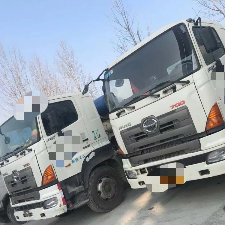 Engineering construction machine HINO 700 Concrete mixer truck, hot sale original used HINO JAPAN mixer, low price