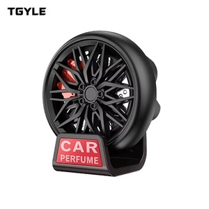 Diffuseur de <span class=keywords><strong>parfum</strong></span> de luxe pour grille d'aération de <span class=keywords><strong>voiture</strong></span>, produits tendance 2026, nouveautés, désodorisant, accessoires suspendus pour tableau de bord, pneu - Product Image 1