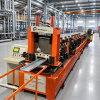 Machine de formage de poutres en C, machine de fabrication de poutres en C en acier avec commande automatique et moteur hydraulique pour utilisation en toiture