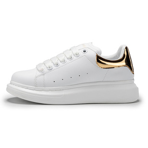Nuovo arrivo <span class=keywords><strong>scarpe</strong></span> <span class=keywords><strong>sportive</strong></span> da uomo di alta qualità in vera pelle da <span class=keywords><strong>donna</strong></span> alla moda Sneakers firmate bianche per gli uomini - Product Image 4