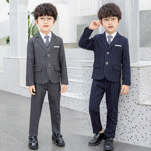 Ensemble de costumes classiques pour garçons <span class=keywords><strong>Blazer</strong></span> à rayures <span class=keywords><strong>gris</strong></span> et bleu marine pour un mariage élégant - Product Image 1