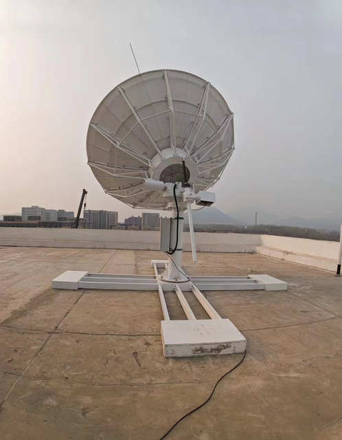 JinPengXinLei Factory Supply 4.5M Fixed Earth Station Antenna High Quality Strong RF Antenna High-Efficiency Dual-Reflector