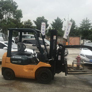 Used Diesel Engine for <b>Forklift</b> 1.5T Side Shift Tilt Device 3-Stage Accessory for Retail Industries 2022 Model CE Certified - Product Image 3