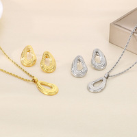 Offre Spéciale Ensemble de Bijoux Goutte d'Eau pour Femmes Cadeaux Personnalisés Acier Inoxydable Plaqué Or 18K Collier Géométrique Éternité Clous d'Oreilles