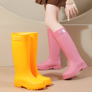 <span class=keywords><strong>Bottes</strong></span> <span class=keywords><strong>de</strong></span> <span class=keywords><strong>pluie</strong></span> montantes résistantes à l'usure <span class=keywords><strong>de</strong></span> camping à la mode <span class=keywords><strong>de</strong></span> haute qualité pour femmes - Product Image 2