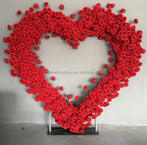 Arco de Flores de Rosas Rojas al por Mayor, Arco de Corazón de Flores Artificiales de Seda para Decoración de Bodas - Product Image 2