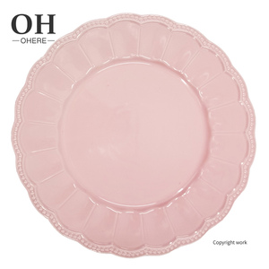 Oh, venta al por mayor, placas de cargador en relieve de <span class=keywords><strong>porcelana</strong></span> <span class=keywords><strong>rosa</strong></span> para boda, restaurante y decoración de pared - Product Image 1