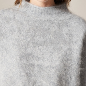 Женский укороченный свитер свободного кроя из мохера с эффектом кашемира, в стиле минимализм, серо-розовый, с воротником-стойкой, высокая эстетика, для миниатюрных женщин - Product Image 3