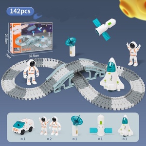 Train Électrique Écologique Polyvalent avec Voitures sur Rails en Plastique et Astronautes Coulissants pour Grande Aventure de Construction et d'Assemblage - Product Image 2