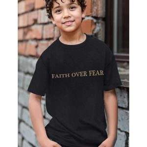 FOXA T-shirt pour garçons Faith Over Fear, avec verset biblique chrétien, motif religieux, en coton, à manches courtes, pour enfants - Product Image 5