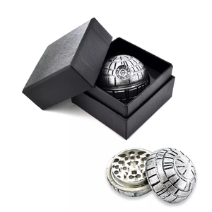 Moulin à tabac 3 couches en métal avec boîte cadeau, mignon en forme de boule de dessin animé, vente à chaud, Yiwu JUJI - Product Image 2