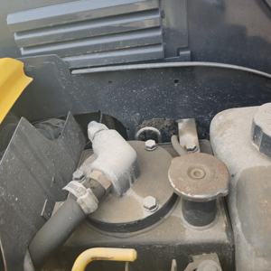 Mini-excavatrice sur chenilles Komatsu d'occasion, modèle 2022, avec moteur et roulements en excellent état - Product Image 4