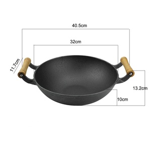 <span class=keywords><strong>Wok</strong></span> Chino Tradicional Antiadherente Ecológico de Hierro Fundido de 32cm Negro con Doble Asa de Madera Precurado para Cocina a Gas e Inducción - Product Image 4