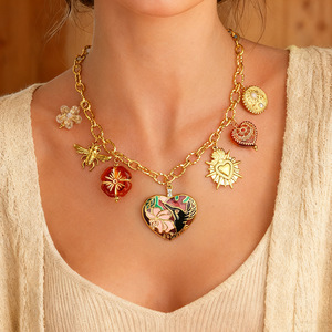 สร้อยคอสแตนเลสจี้รูปหัวใจชุบทอง 18K สำหรับผู้หญิง เครื่องประดับแฟชั่น โซ่คล้องเสื้อกันหนาวฤดูใบไม้ร่วงฤดูหนาว - Product Image 1