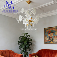 Lustre en verre artisanal à motif floral de style médiéval français, suspension de luxe léger pour villa, chambre, salle à manger, maison à plafond haut