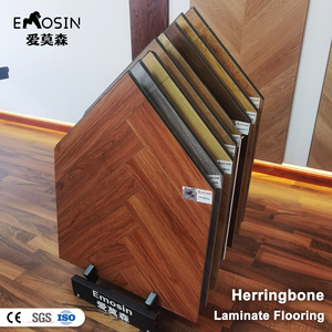 Suelo Laminado de Madera de Roble Blanco y Gris con Efecto Chevron AC3 AC4 <span class=keywords><strong>AC5</strong></span> de 8mm y 12mm, Venta al Por Mayor a Precio Económico - Product Image 1