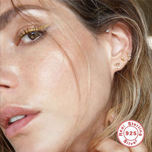 ROXI S925 Pendientes de Plata de Ley con Forma de 8 y Diamantes, Chapados en Oro de 18k - Product Image 4