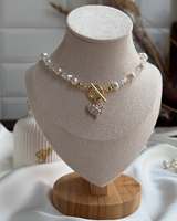 Fine New Trendy En Acier Inoxydable Soleil Pendentif Irrégulier Blanc Cristal Collier Étanche À La Mode Bijoux pour Cadeaux