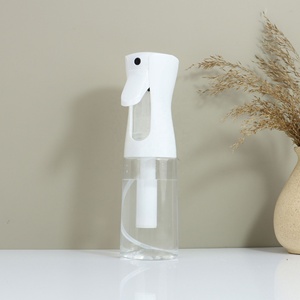 Botella de agua de plástico PCR personalizada de 500 ml con pulverizador fino, tapa de rosca, pulverizador continuo para peluquería, utensilios de cocina, opción de impresión de logotipo y sellado. - Product Image 4