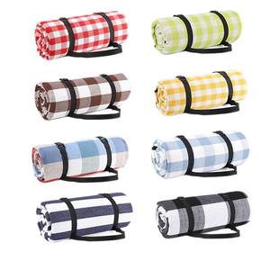 Manta de Picnic Rectangular Impermeable para Todas las Estaciones con Correa de Transporte - Product Image 4