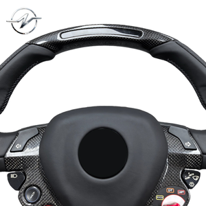 Volante Deportivo de Cuero Rojo y Fibra de Carbono para Mejora del Interior de Ferrari - Product Image 5