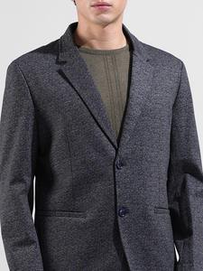 Blazer élégant pour homme, veste moderne décontractée pour affaires, avec tissu doux pour le travail au bureau, style décontracté chic et mode urbaine - Product Image 2