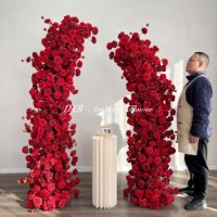 Klasik semua sutra merah mawar Hydrangea lengkungan bunga buatan bentuk tanduk latar belakang penuh pengaturan bunga