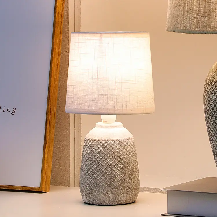 Hotel illuminazione interna a LED comodino lampada grigio ufficio di ceramica da comodino lampade da tavolo in magazzino