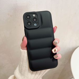 Designer de luxe Oem marque logo échantillon gratuit Design de mode marque veste en duvet <span class=keywords><strong>Puffer</strong></span> Tpu <span class=keywords><strong>North</strong></span> <span class=keywords><strong>Face</strong></span> téléphone portable étuis de téléphone portable - Product Image 2