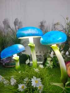 Lámpara LED con forma de hongo azul pequeño para jardín, césped y festivales, iluminación exterior - Product Image 2