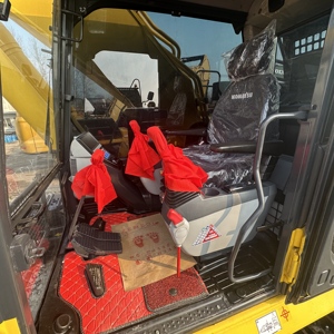 Excavatrice sur chenilles Komatsu PC450 d'occasion, 45 tonnes, moteur Cummins, PC450-8, PC450-7, PC400-8 à vendre - Product Image 6