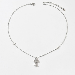 Collar de Cruz con Incrustaciones de Circonio en Acero Inoxidable, Unisex, Moderno y de Moda, Diseño Simple y Atípico - Product Image 5
