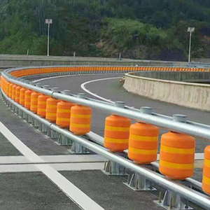 Barrera de Rodillos de Acero de Nuevo Diseño para Carreteras, Anticorrosiva, de Grado Ingeniería, Reflectante, de Larga Duración y Reciclable - Product Image 1