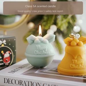 Candele Profumate Natalizie all'Ingrosso Fatte a Mano in Cera Cilindrica con Fragranze di Origano, Narciso e Camomilla - Regalo Artigianale per il Commercio Transfrontaliero - Product Image 3