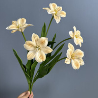 Nieuw design enkelvoudige steel PU kunstmatige open tulpen bloem met bladeren voor thuis- en bruiloftdecoraties