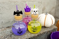 Botella de Agua de Halloween de 30 oz con Tapa Extraíble y Pajita, Diseño Espeluznante de Plástico Duradero Libre de BPA para Recoger Dulces