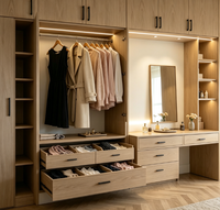 Armoire sur mesure avec coiffeuse intégrée, dressing moderne en bois massif, meuble de rangement pour chambre à coucher