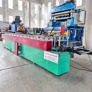 Máquina perfiladora de rodillos para estanterías de supermercado tipo V con control PLC, motor de alta potencia y operación automática con rodamientos - Product Image 3