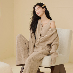 Set Due Pezzi in Morbido <span class=keywords><strong>Pile</strong></span> per Donna, Abbigliamento Casual e <span class=keywords><strong>Pigiama</strong></span> alla Moda per Autunno e Inverno, Cappotto <span class=keywords><strong>con</strong></span> <span class=keywords><strong>Bottoni</strong></span> e Pantaloni Lunghi - Product Image 2