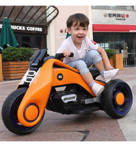 Dreirädriges Elektroauto mit Doppelantrieb für Kinder von <span class=keywords><strong>2</strong></span> bis 4 Jahren, batteriebetrieben - Product Image 1