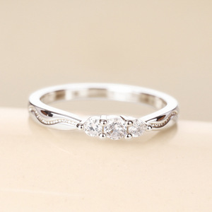 Anello dal Design Minimalista a Forma Rotonda, Stile Elegante per Donne - Product Image 5