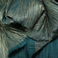 Tissu en maille fantôme plissé en feuille d'or moulable au mètre pour la couture de costumes de scène, la confection de robes et les projets de mode DIY