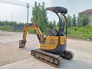 Excavatrice d'occasion polyvalente 3 tonnes, 95% neuve, 3000 heures de service, avec moteur Yanmar, compacte, à queue zéro. - Product Image 1