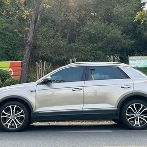 Vehículo de Segunda Mano, <span class=keywords><strong>T</strong></span>-<span class=keywords><strong>Roc</strong></span> <span class=keywords><strong>2019</strong></span>, 280TSI DSG 2WD, SUV a Gasolina, Volante a la Izquierda, 50k-75k Millas, 5 Asientos, Euro VI, Interior Limpio - Product Image 3