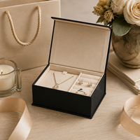 Boîte à bijoux rigide personnalisée avec couvercle rabattable, gaufrage et pelliculage mat, emballage de luxe recyclable, fermeture magnétique, insert en velours