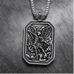 yunnique Pendentif épée d'archange en acier inoxydable, collier pour homme, cadeau, design géométrique - Product Image 4