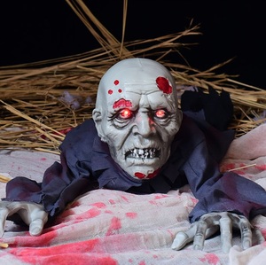 Décoration d'Halloween la plus vendue : Zombie rampant effrayant avec yeux lumineux pour jardin - Product Image 4
