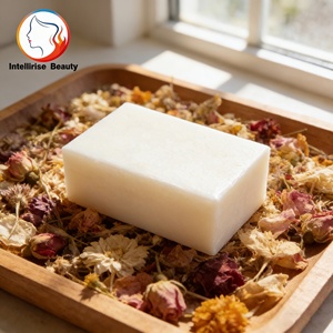 Base per Sapone Fatta a Mano Fai-da-Te con Latte di Capra, Glicerina Trasparente, Olio d'Oliva, Sbiancante, Burro di Karité, Base per Sapone Melt and Pour - Product Image 3