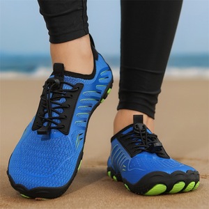 Nouvelles chaussures de plage pour couple, ultra-respirantes, antidérapantes, séchage rapide, idéales pour la randonnée en rivière, le fitness en intérieur, le yoga et la danse - Product Image 4